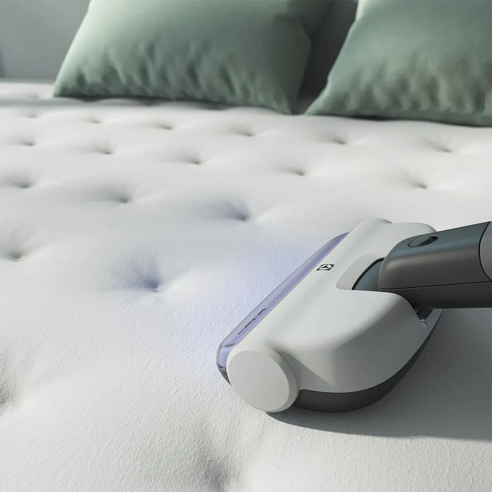 Aspirador de Pó Vertical Sem Fio Electrolux Expert Tecnologia UV até 45 min Branco (ERG50)
