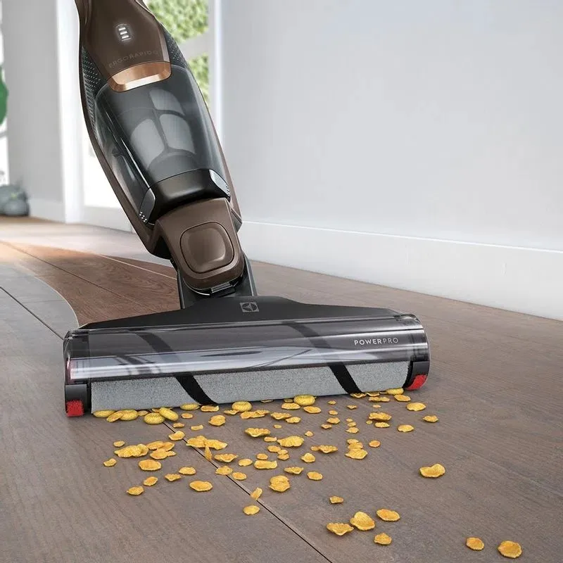 Aspirador de Pó Vertical Sem Fio Electrolux Ergorapido 2 em 1 Pisos Frios até 45 min Bronze (ERG27)